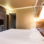 Ξενοδοχείο Ibis Est La Cite Καρκασόν