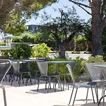 Ibis Est La Cité Hotel