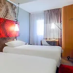 Ibis Est La Cite 3*