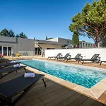 Ibis Est La Cite Καρκασόν