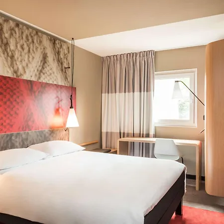 Ibis Est La Cite Otel 3*
