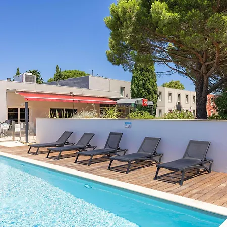 Hotel Ibis Est La Cité