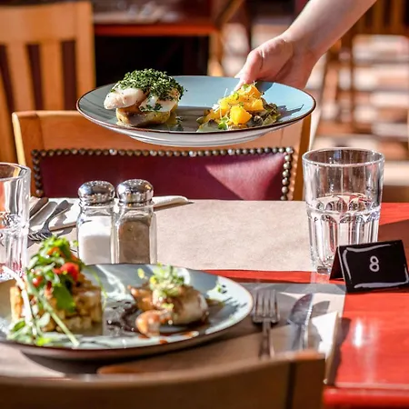 Hotel Ibis Est La Cite