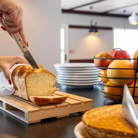 Hotel Ibis Est La Cité 3*