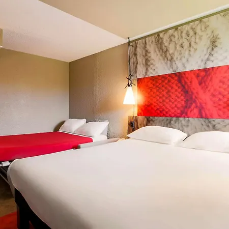 Ibis Est La Cité 3*