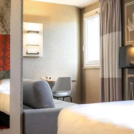 Ibis Est La Cité 3*