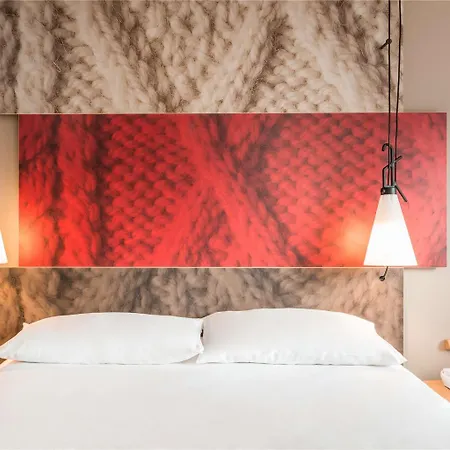 Ibis Est La Cité Hotel