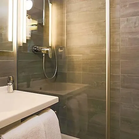 Hotel Ibis Est La Cite