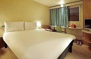 Ibis Est La Cite 호텔