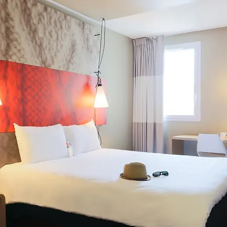 Ibis Est La Cite Otel 3*