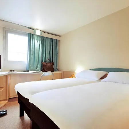 Hotel Ibis Est La Cité