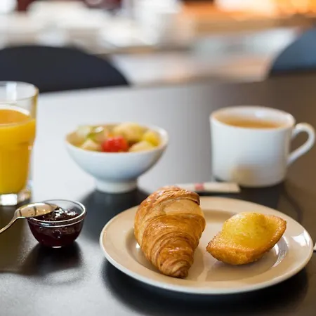 Ibis Est La Cite Otel 3*