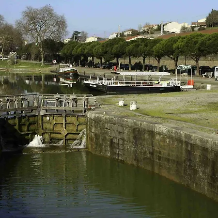 Ibis Est La Cité 3* Carcasona