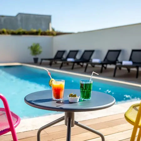 Ibis Est La Cite Καρκασόν