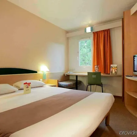 Hotel Ibis Est La Cité