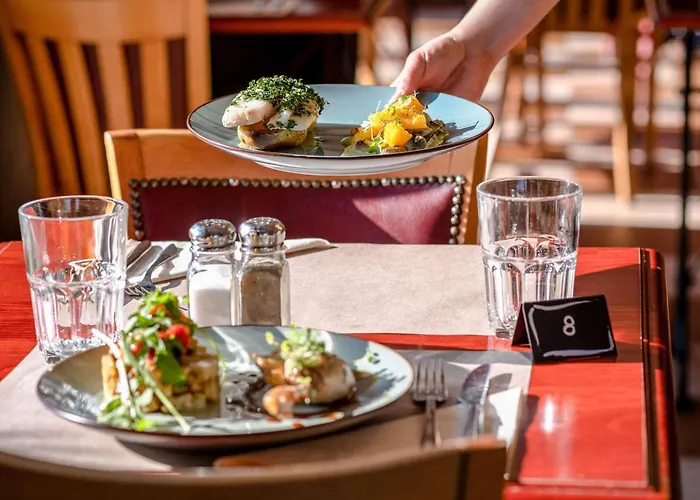 Hotel Ibis Est La Cite