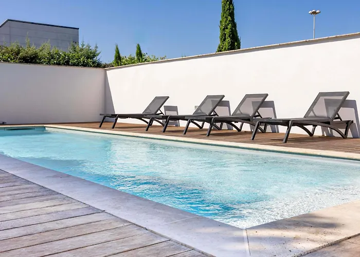 Ibis Est La Cite Отель Каркассон