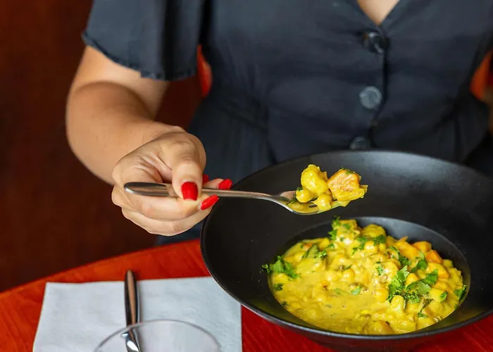 Hotel Ibis Est La Cite