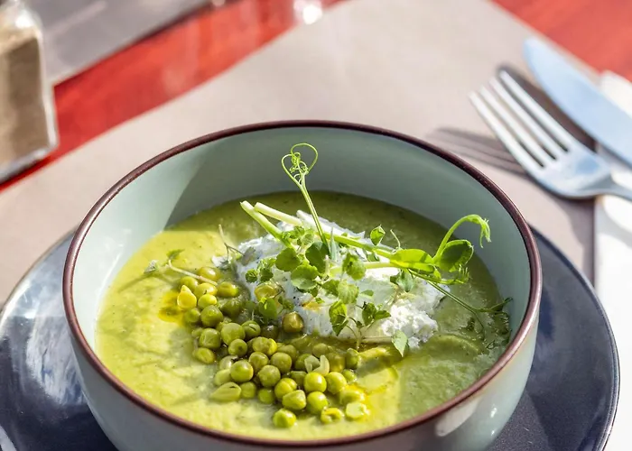 Ibis Est La Cite 3* Carcassonne