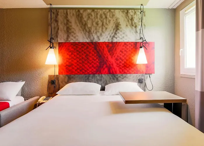 Отель Ibis Est La Cite Каркассон