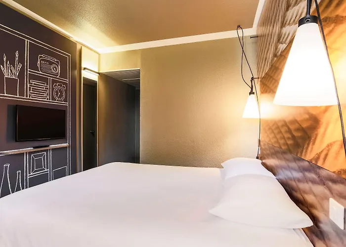 Hotel Ibis Est La Cite Carcassonne