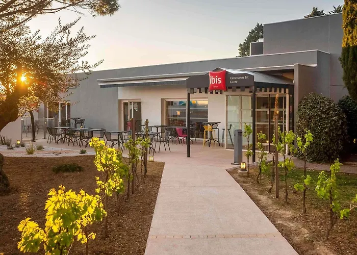 Ibis Est La Cite Καρκασόν