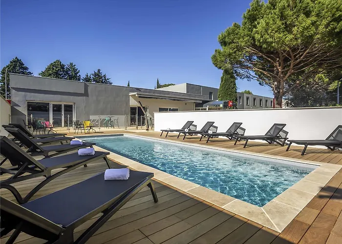 Ibis Est La Cite Otel Carcassonne