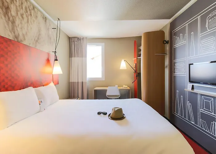 Ibis Est La Cite Hotel 3*