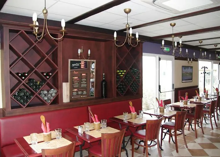 Otel Ibis Est La Cite