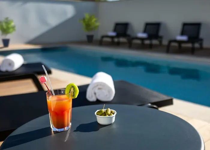 Ibis Est La Cite Отель Каркассон